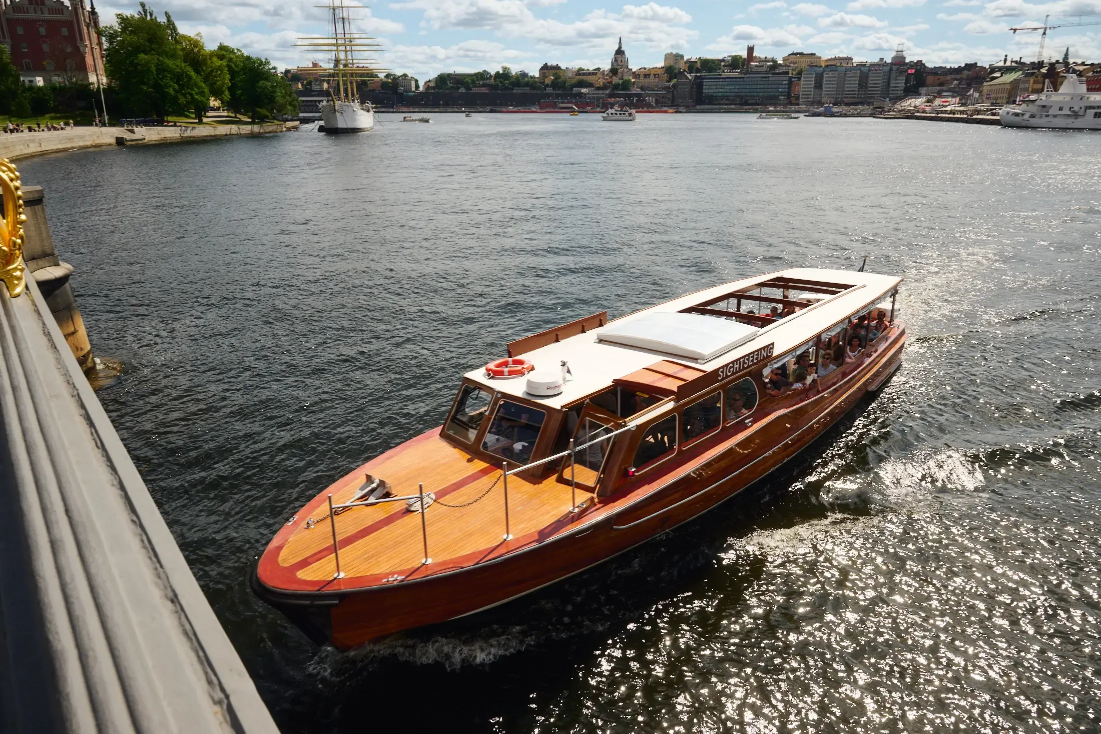 Skärgårdstur Båt Sola III framifrån ovan