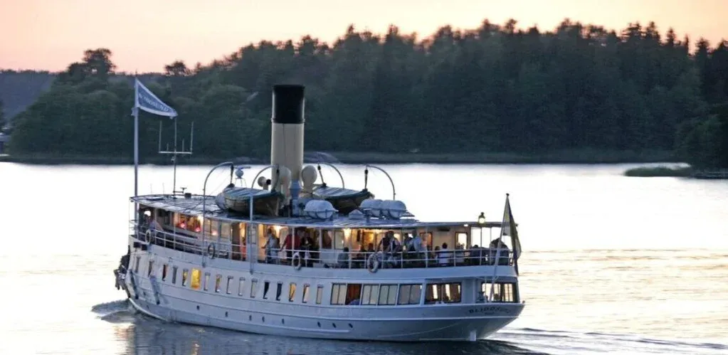 Schärenfahrt Boot mit Live-Musik Blidösund